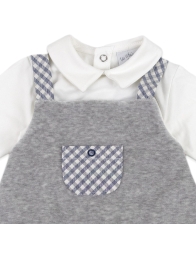 Elegant baby chenille outfit for newborn comfort