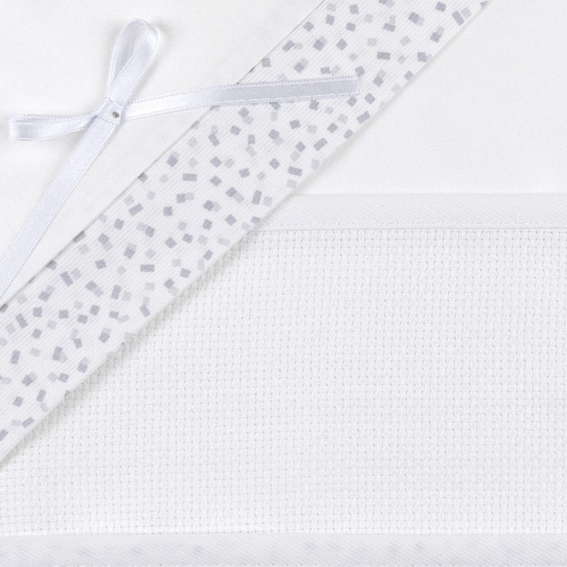 Cradle sheet set to embroider...