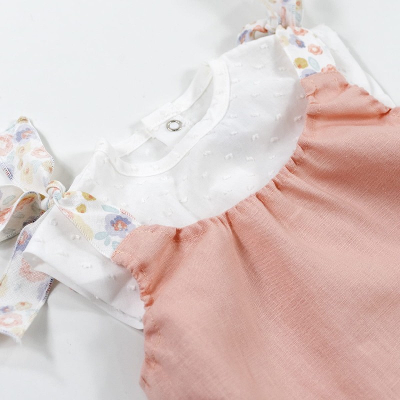 Newborn bodysuit for baby girl by le...