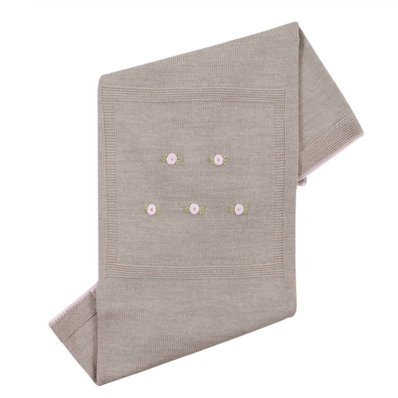 Set bauletto corredino prima nascita misto lana - Copertina