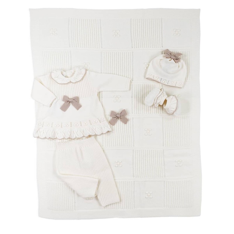 Newborn Girl Layette Trunk Set in Pure Wool by Stella IB43B