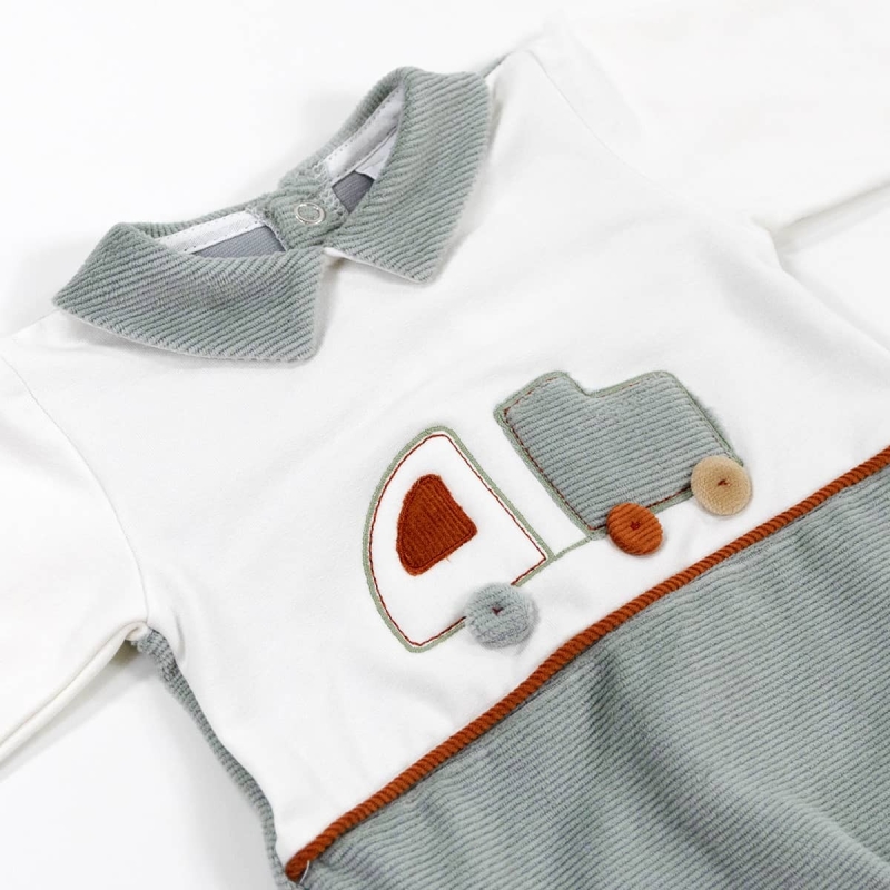 Tutina in ciniglia ricamata con...