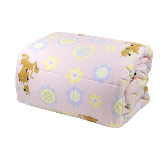Scooby Doo Flowers - single bed winter quilt by Gabel 12953 2