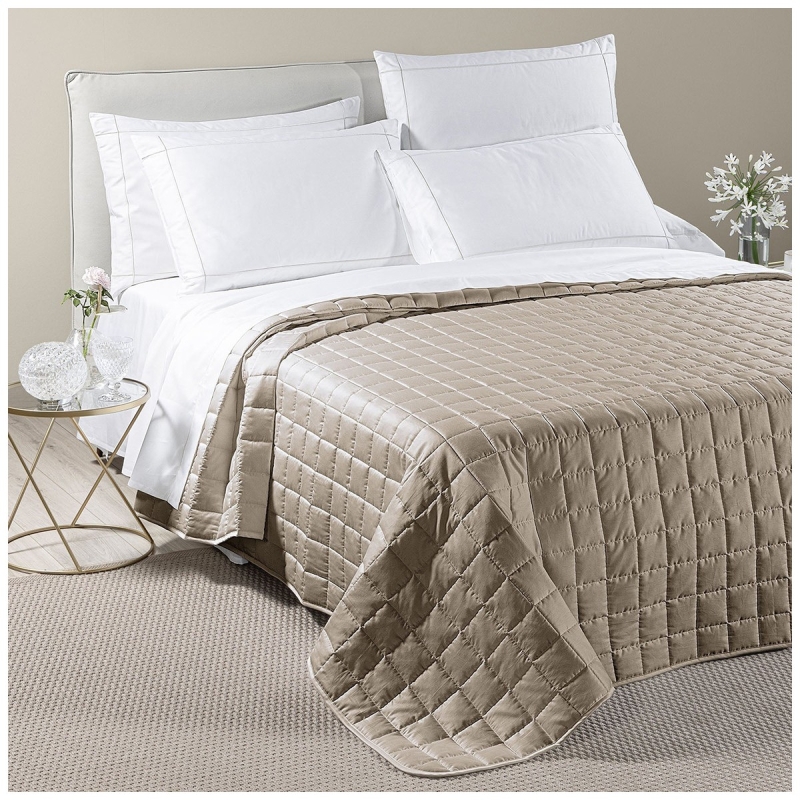 Ducale – Quilted Bedspread by Caleffi...