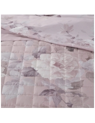 Detail of quilted double bedspread Rosa Alba Caleffi satin fabric