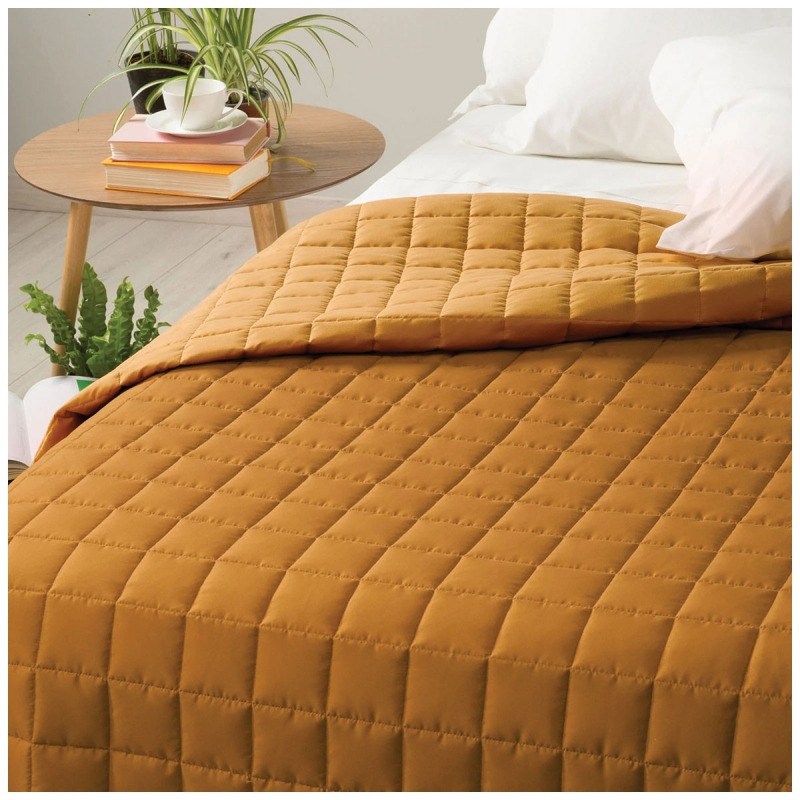 Modern - quilted bedspread by Caleffi...