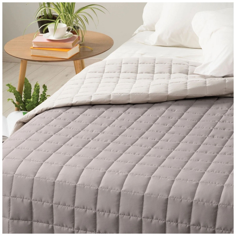 Modern - quilted bedspread by Caleffi...