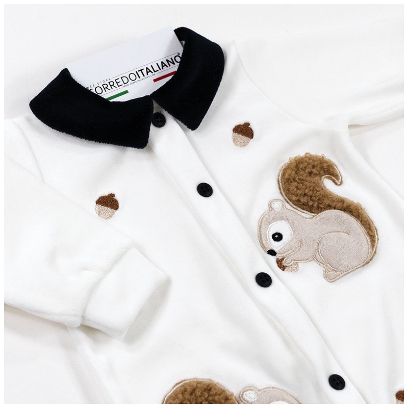 Tutina in ciniglia con scoiattoli... Tutina in ciniglia con scoiattoli...