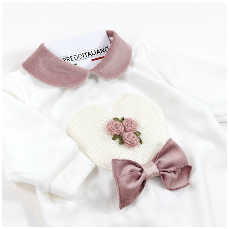 Tutina in ciniglia con cuoricino e...