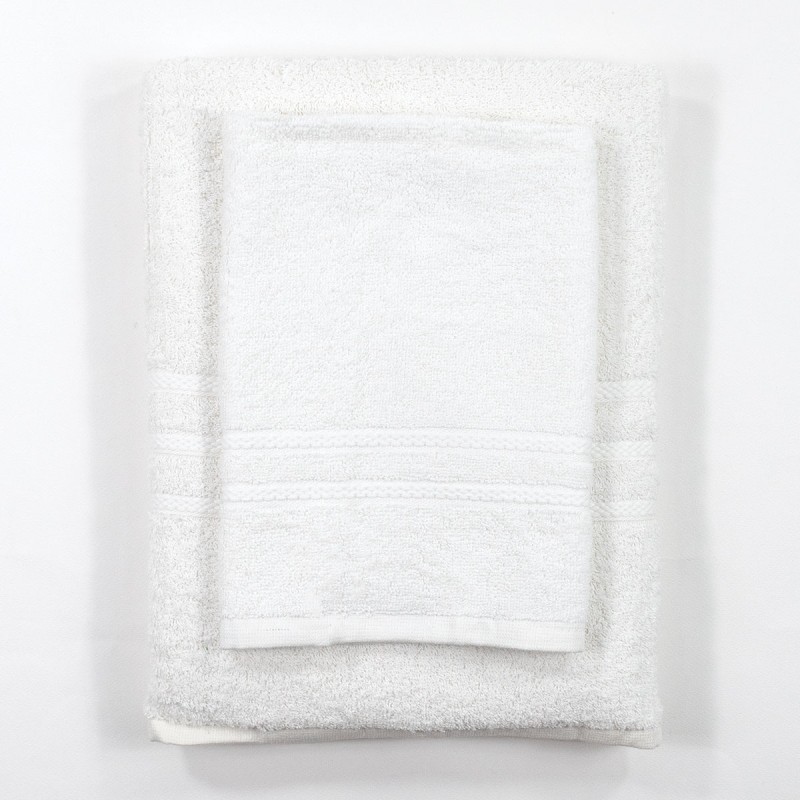 White hotel towels set 500 GSM in pure cotton. Professional quality, ideal for hotels, B&Bs, spas and wellness centers.
