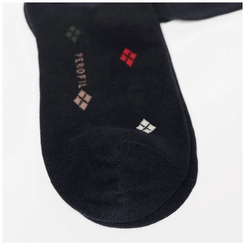 Elegant men’s socks with multicolor Argyle pattern for refined outfits