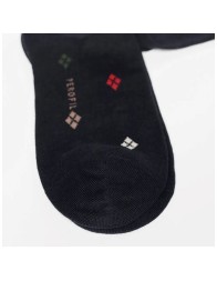 Elegant men’s socks with multicolor Argyle pattern for refined outfits
