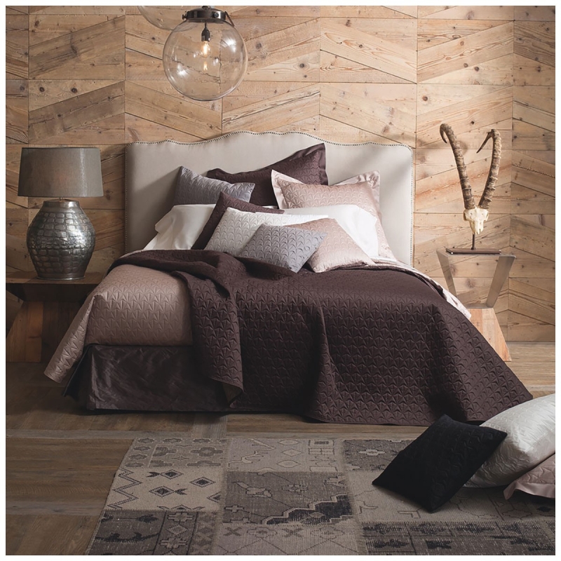 Leonardo- double bed mid season quilt...