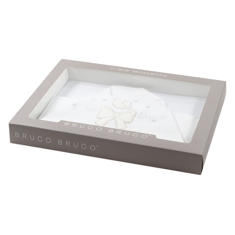 Maxi cradle sheet set next to me...