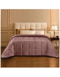 Trapunta di velluto italiana Nuvola su letto matrimoniale - Cipria