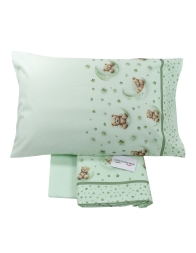 Soft flannel crib sheet detail for newborn crib