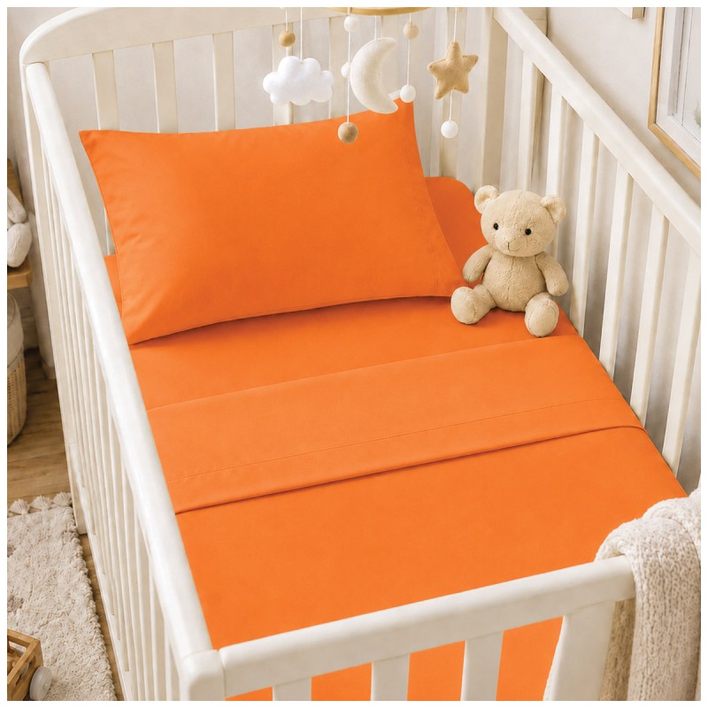 Completo lenzuola lettino puro cotone in cameretta neonato con orsacchiotto