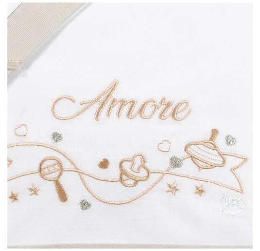 Set lenzuola culla Mio Piccolo in puro cotone con ricamo Amore 2