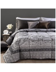 Trapunta matrimoniale Barry Versailles in cotone Caleffi sul letto