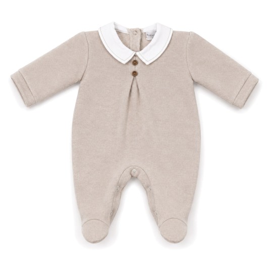 Winter newborn layette set by Klaiadì in beige with sleepsuit, hat and blanket 2