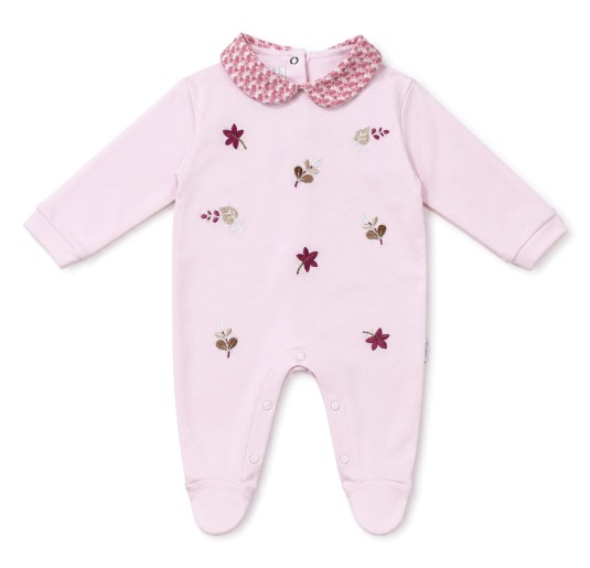 Tutina neonata in cotone interlock rosa con ricami floreali e piedini