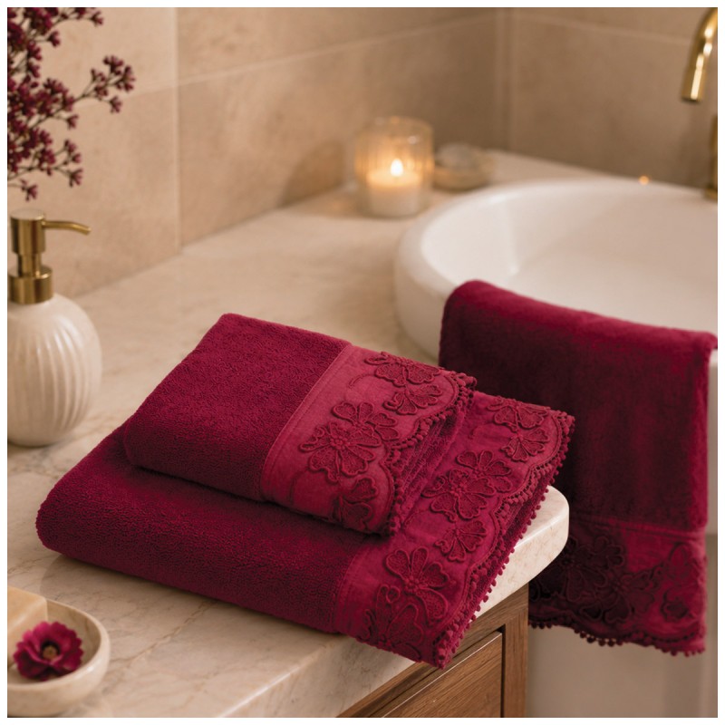 Petalo bath towel and guest towel set with embroidered linen trim