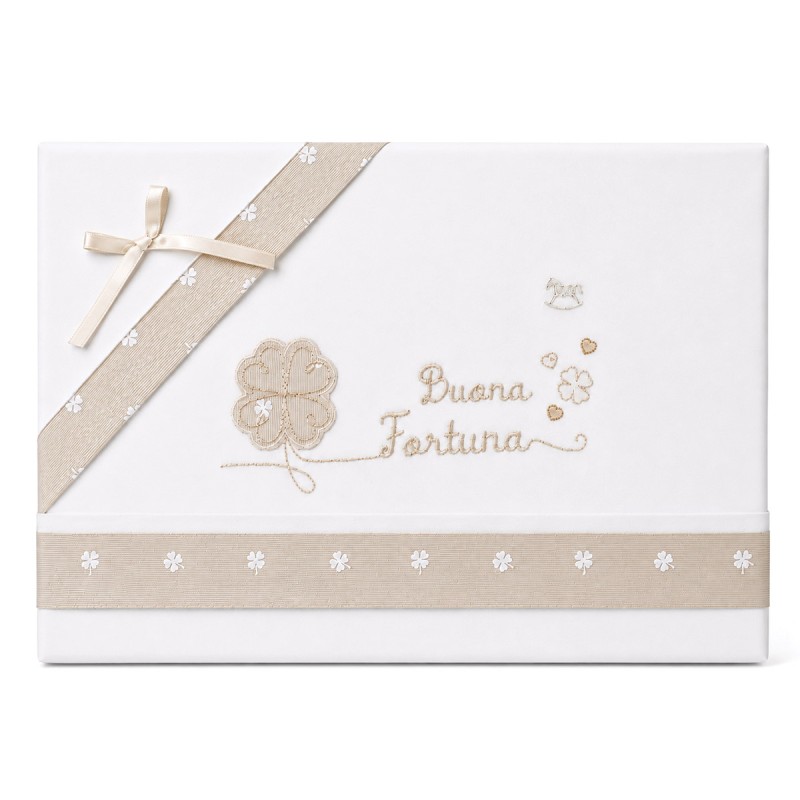 Next to Me sheet set in pure cotton with Good Luck clover embroidery