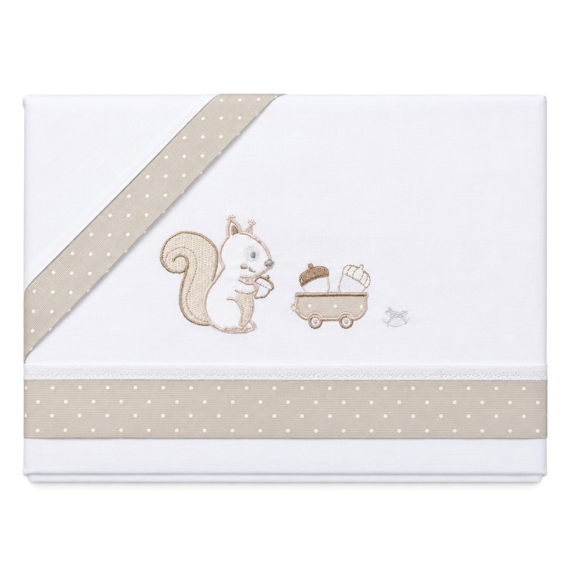 Embroidered baby cot sheet set Mio Piccolo in cotton with squirrel and toy cart