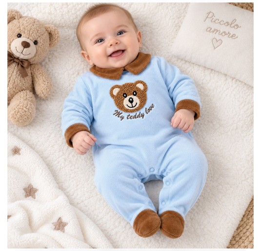 Tutina neonato in ciniglia celeste con orsetto teddy, colletto e piedini marroni 2