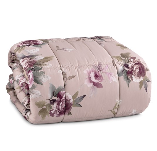 Double bedroom featuring a floral winter quilt with hypoallergenic fibre filling 2