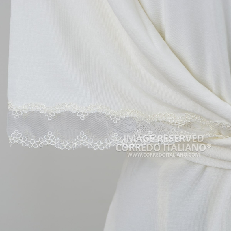 Eulalie - nightdress with lace