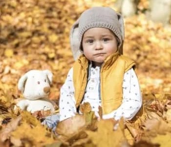 HOW TO DRESS A NEWBORN IN AUTUMN: THE IDEAL OUTFIT