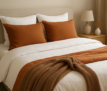 HOW TO PREPARE YOUR BEDROOM FOR THE SEASONAL CHANGE: BEDDING AND PRATICAL TIPS